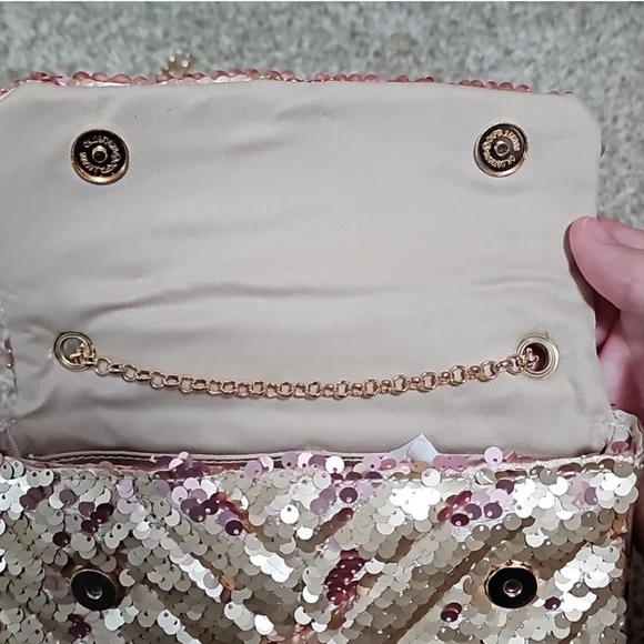 NWT Nicole Miller Gold Sequin Chain Strap Crossbody Small Bag - Picture 9 of 9